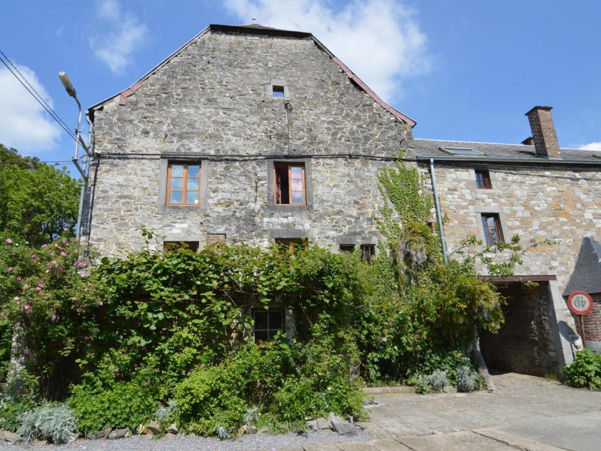 Enchanting Cottage With Terrace Garden Hamoir Exterior foto